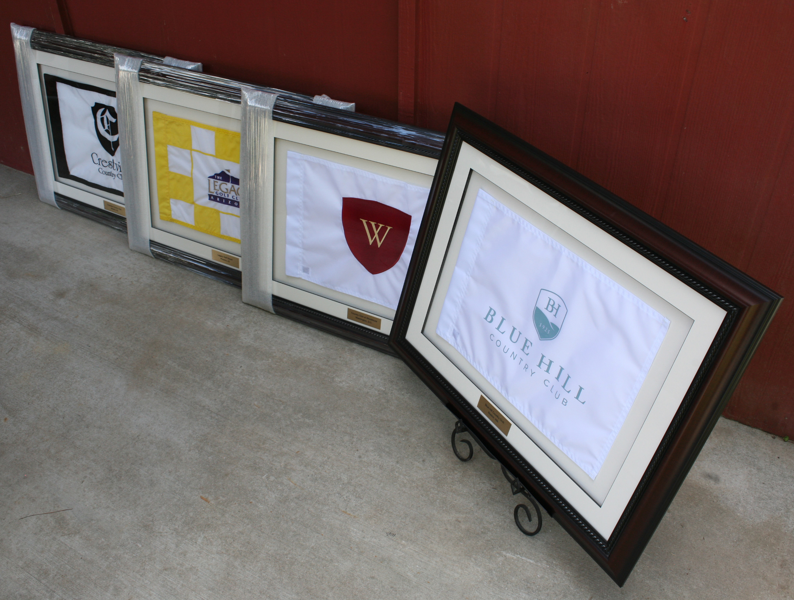 Sister Golf Course Framed Flags GolfFlagFrames